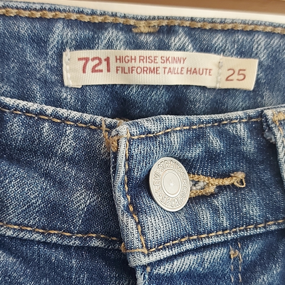 721 Levi's jeans size 25
